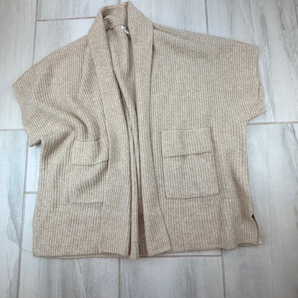 Aerie Womens XS/S Short Sleeve Cardigan Sweater Beige Ribbed Open Front Pocket